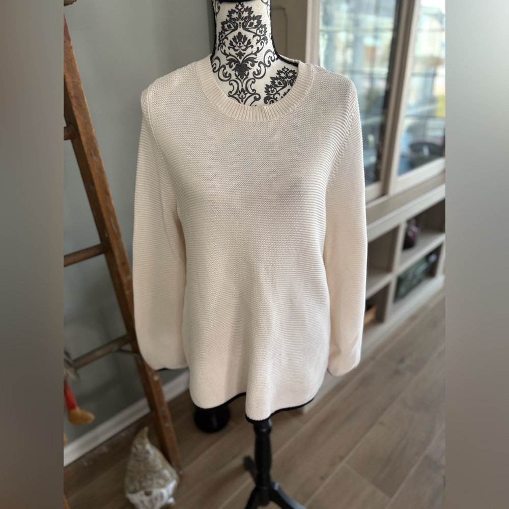 Elegant Cream Sweater size XL from the Loft